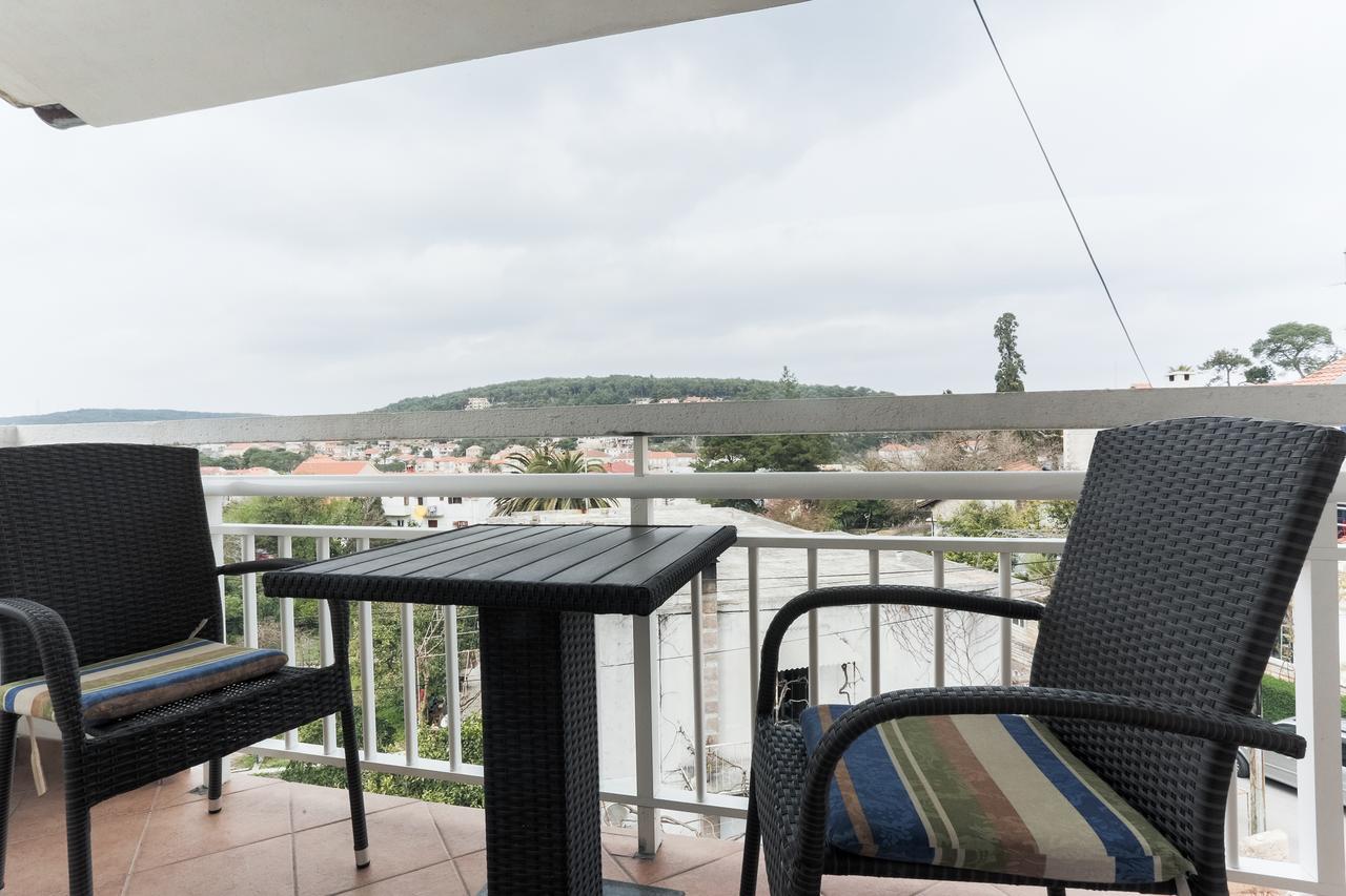 Apartments Goic Jelsa  Zewnętrze zdjęcie